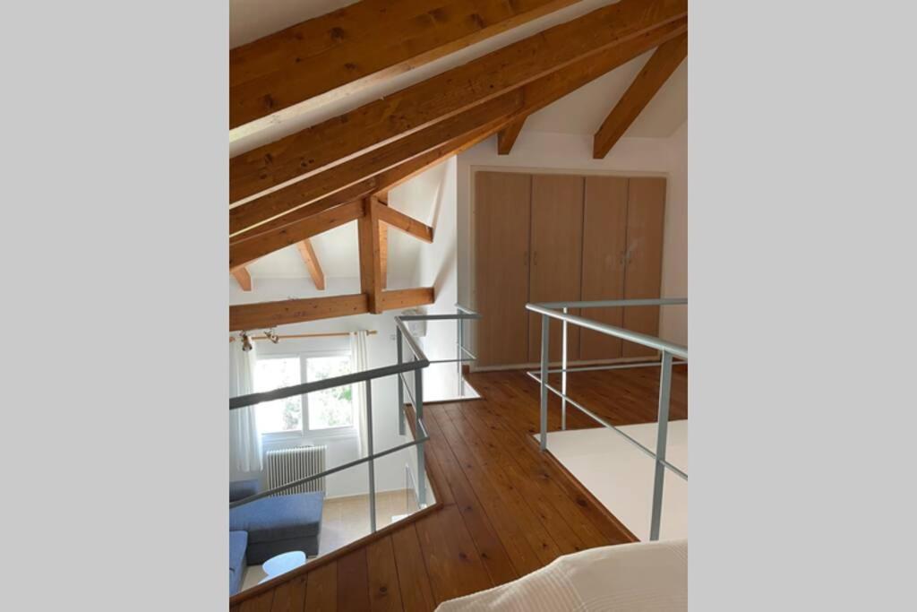 Attic Studio Stay Каламата Екстер'єр фото